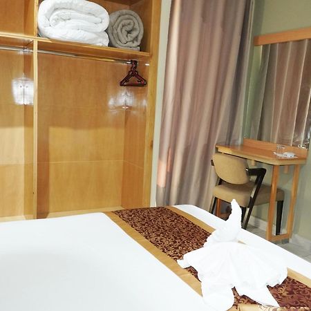 Hotel Golden Flora Beni Mellal Exterior photo