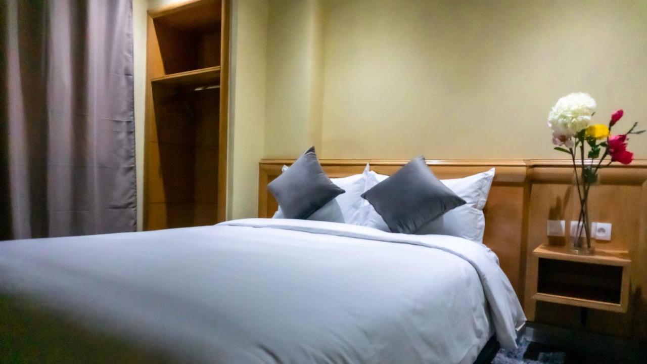 Hotel Golden Flora Beni Mellal Exterior photo