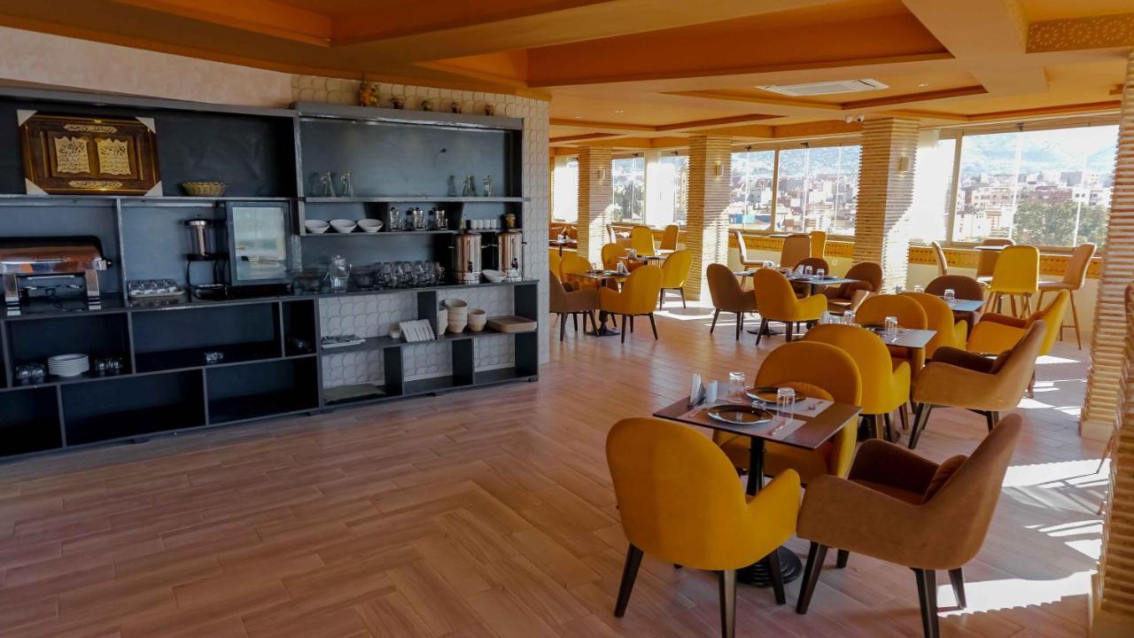 Hotel Golden Flora Beni Mellal Exterior photo