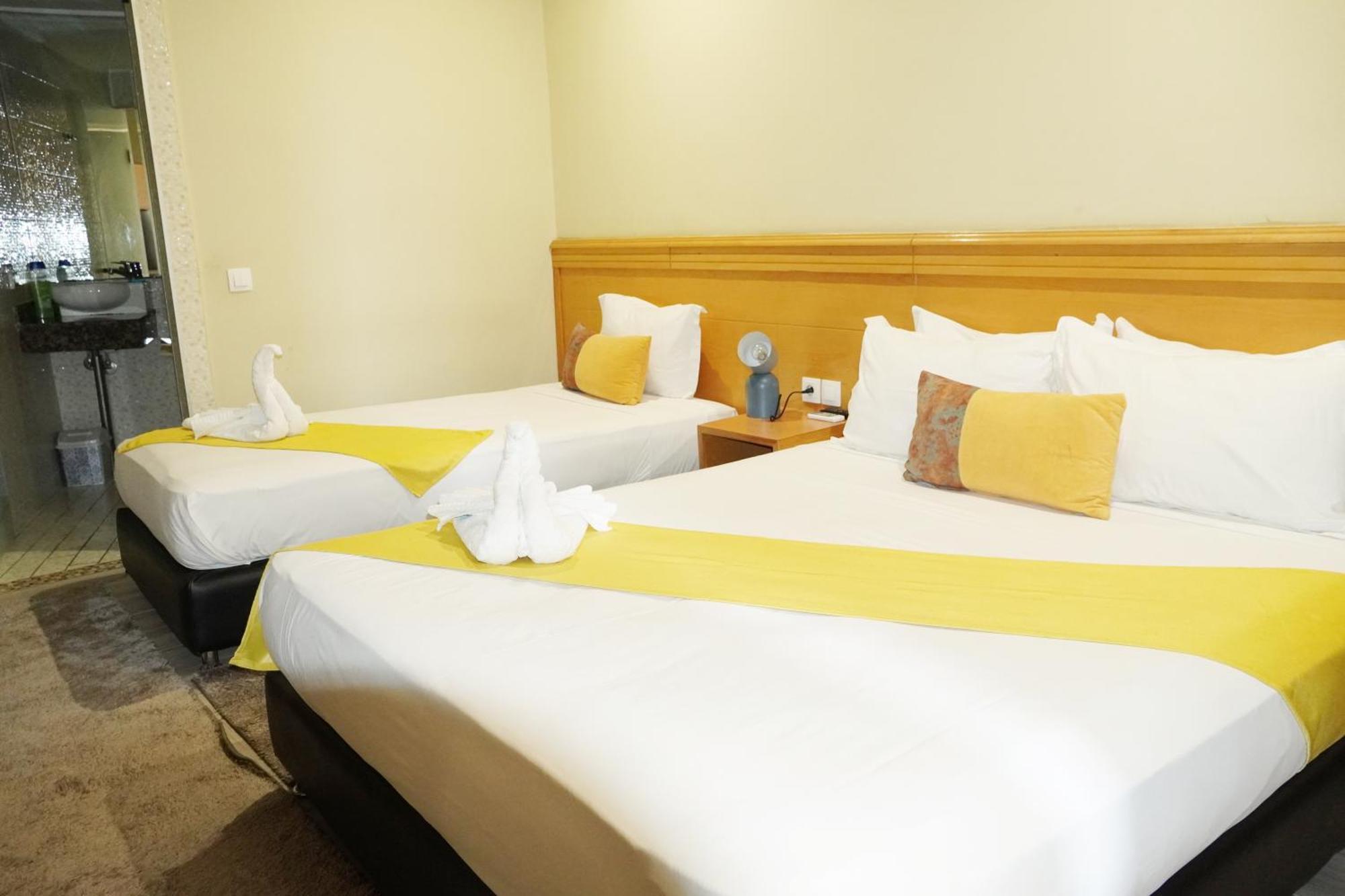 Hotel Golden Flora Beni Mellal Exterior photo