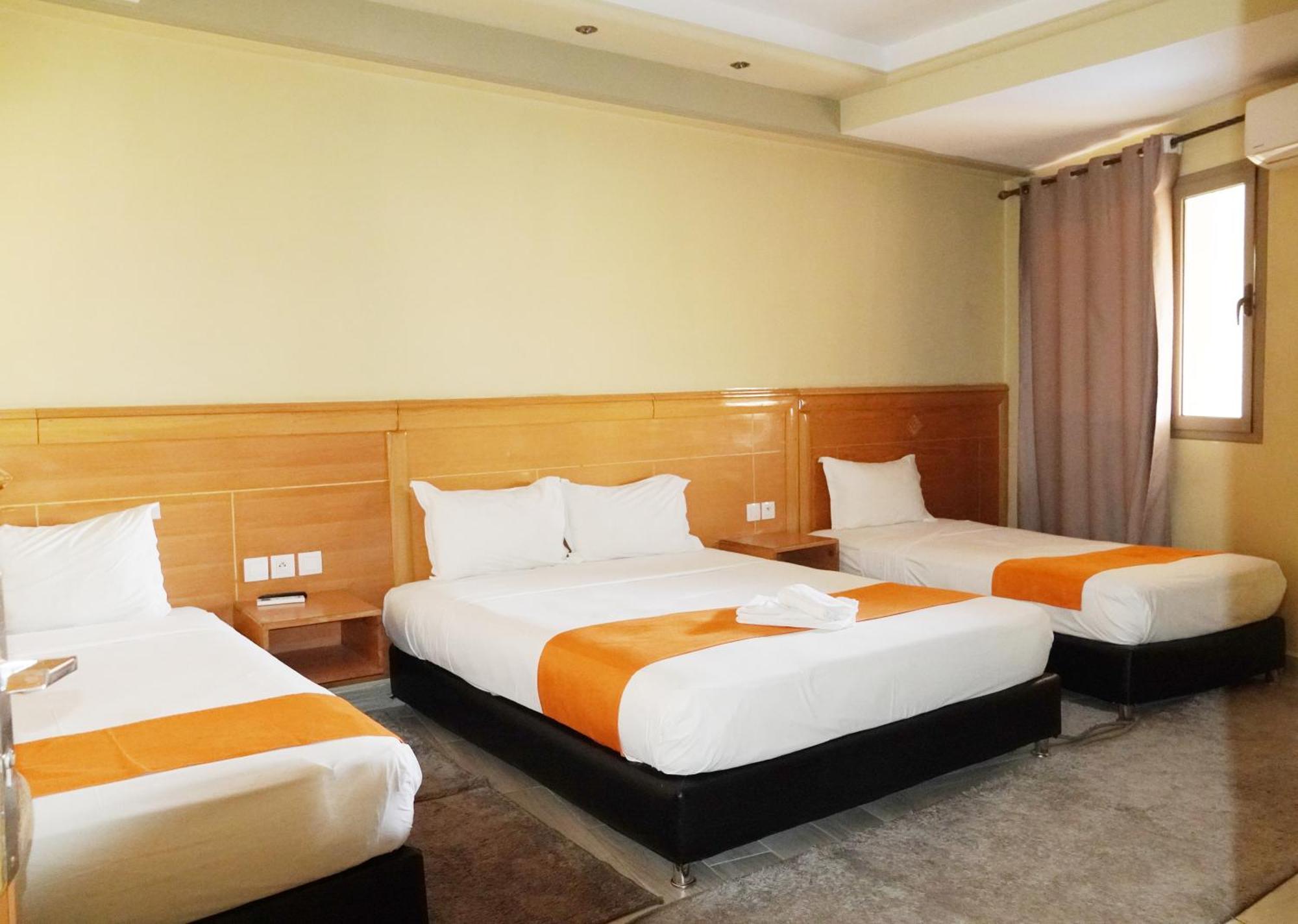 Hotel Golden Flora Beni Mellal Exterior photo
