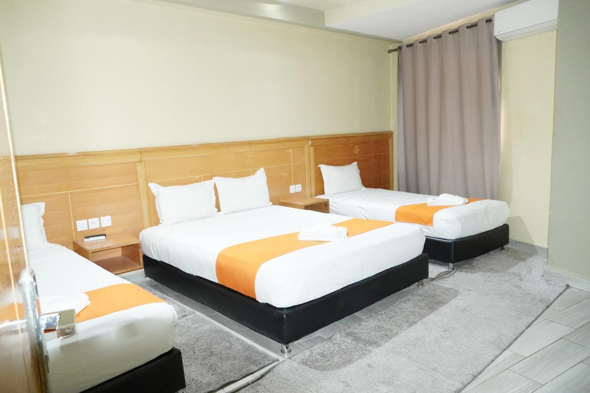Hotel Golden Flora Beni Mellal Exterior photo