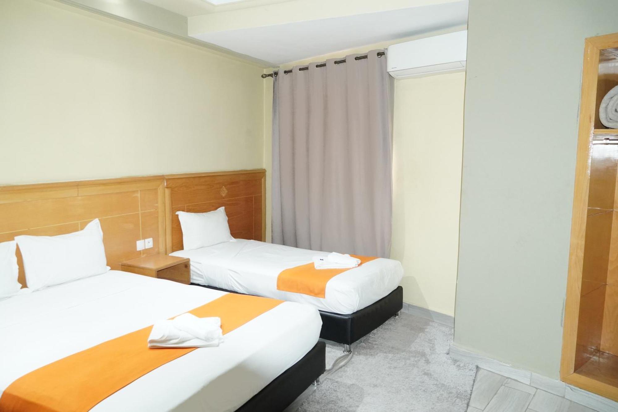 Hotel Golden Flora Beni Mellal Exterior photo