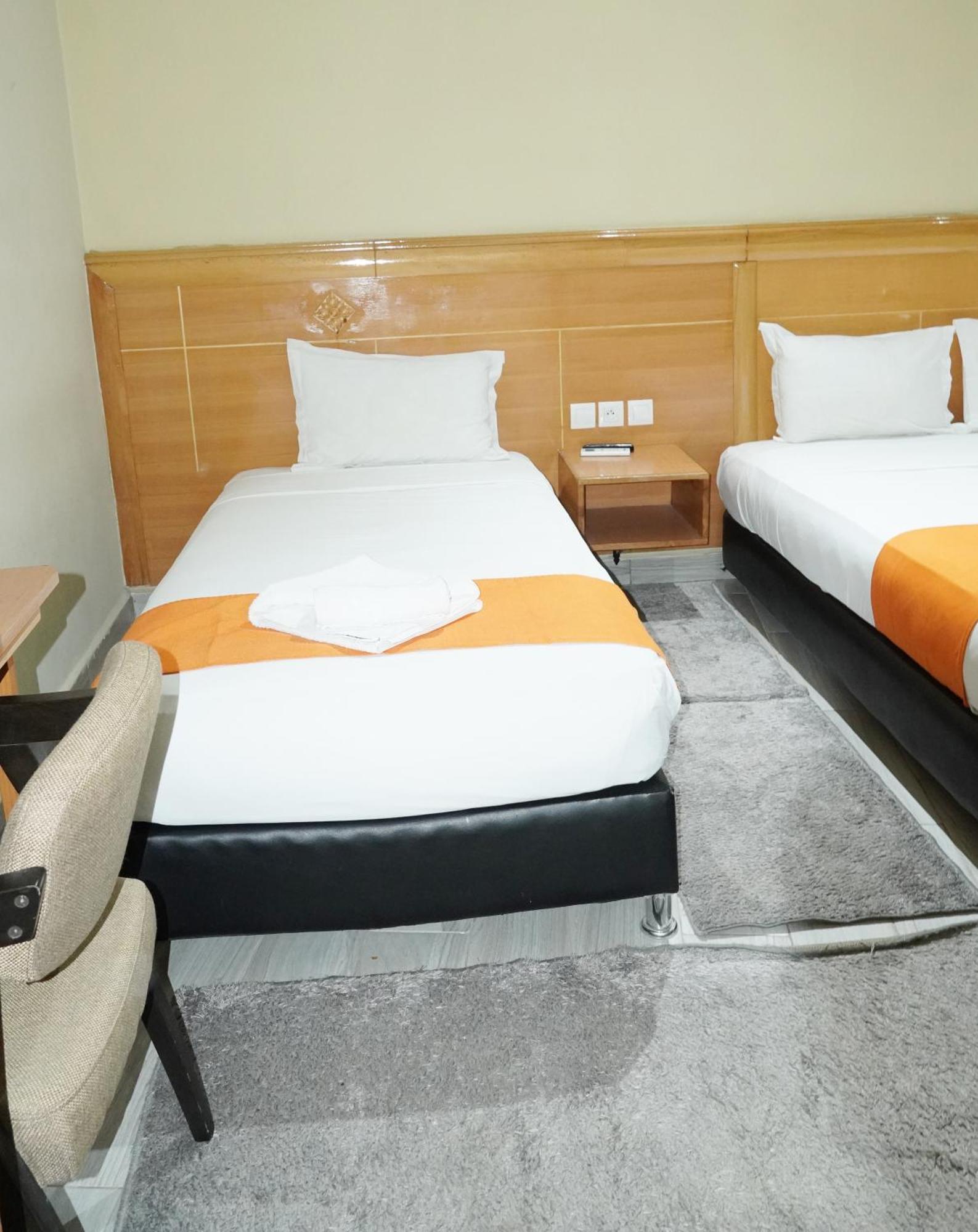 Hotel Golden Flora Beni Mellal Exterior photo
