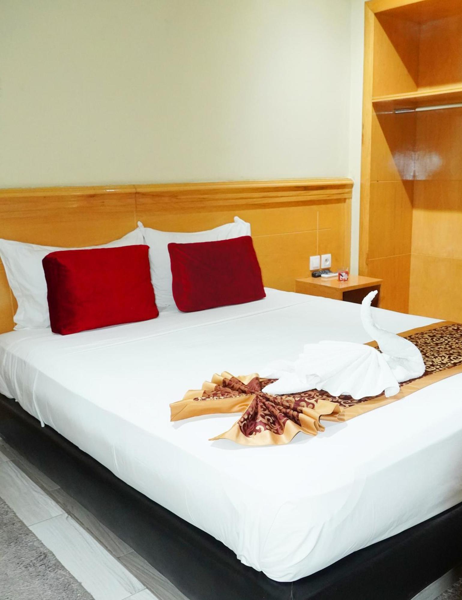 Hotel Golden Flora Beni Mellal Exterior photo
